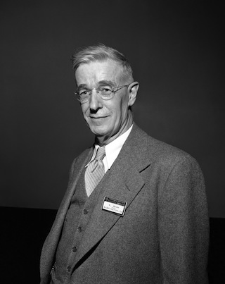 Vannevar Bush,